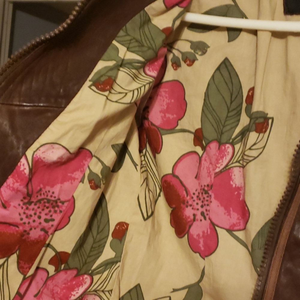 Leather jacket - Picture 5 of 5